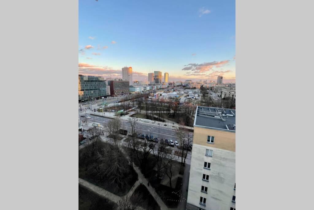 Super Apartament Brown 2X Metro Nowy Wifi Netflix Spotify Panorama Miasta Warszawa Eksteriør billede